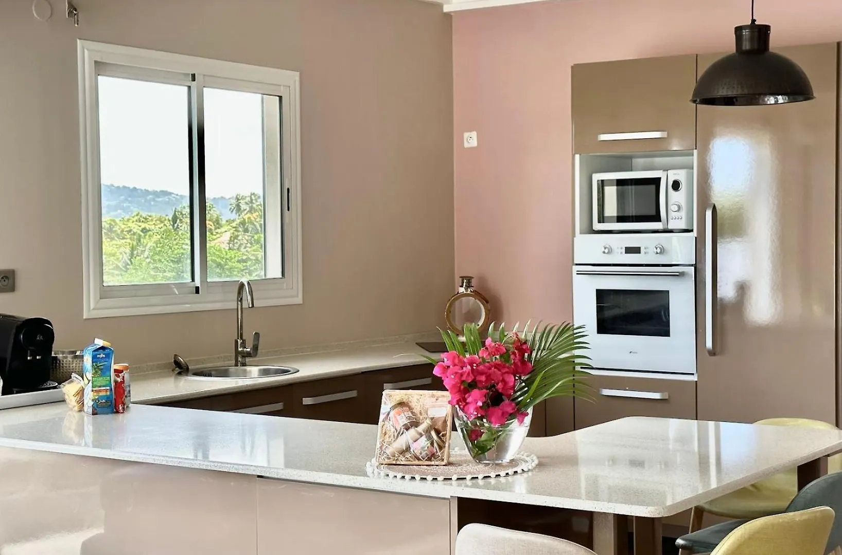 Villa 4 Etoiles Mwoodsuite Martiniquesun - Coquet & Central Avec Piscine Et Jardin Prive Le Lamentin Semesterbostad